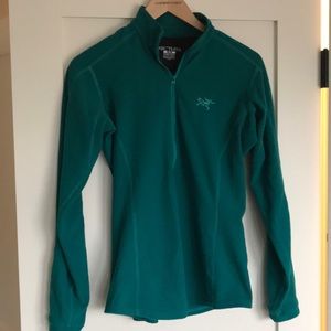 Arc’teryx half zip sweatshirt